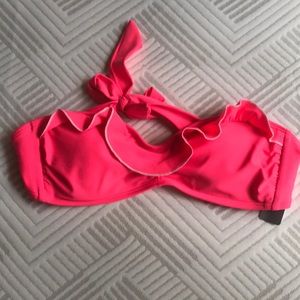 NWT bathing suit top